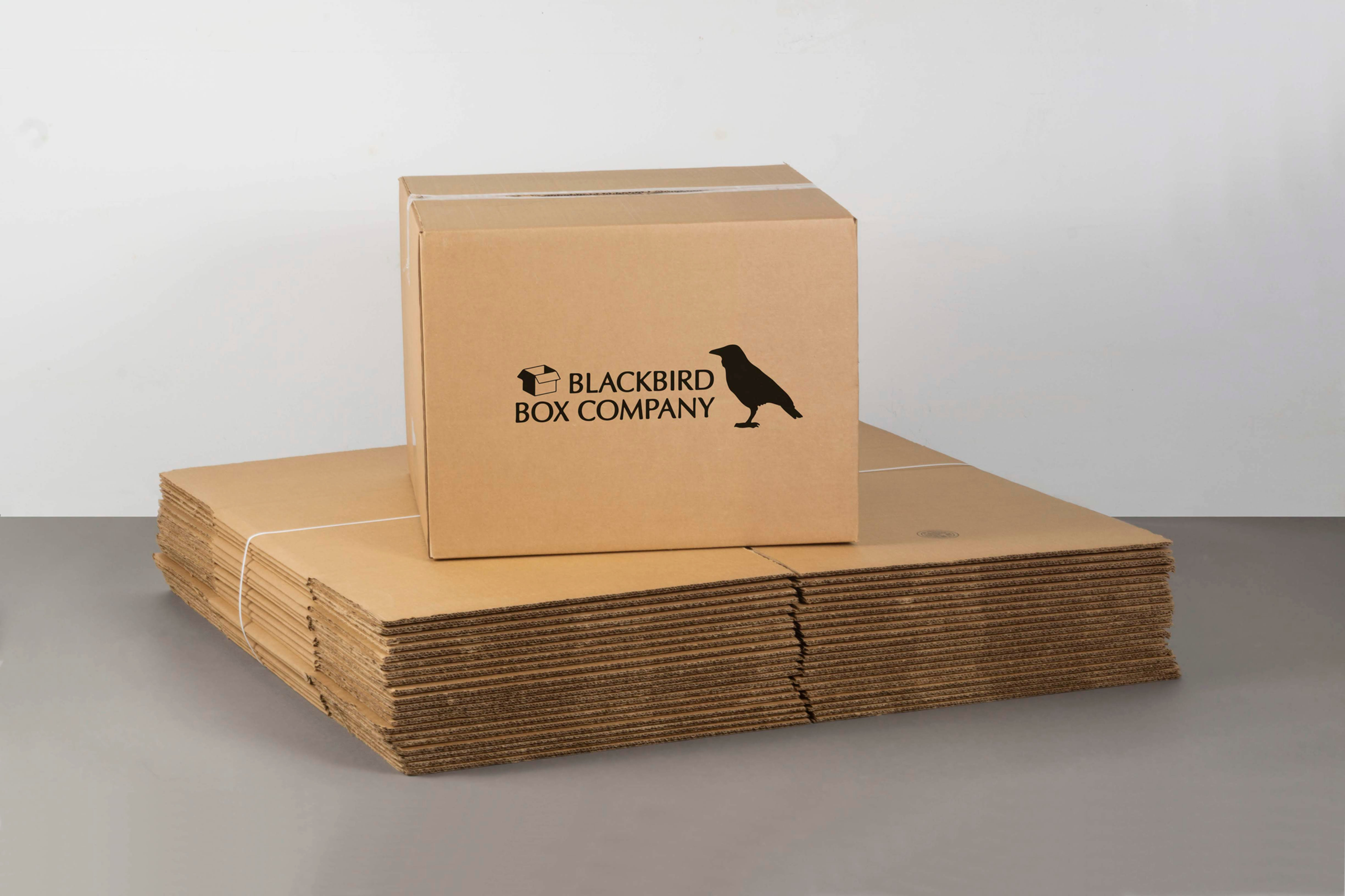 You can use this moving box mockup to showcase your moving box design to your portfolio or to your clients in your presentation in a clean and classic way. Extra Large Moving Boxes 20 Pack 24x24x24 Box Size