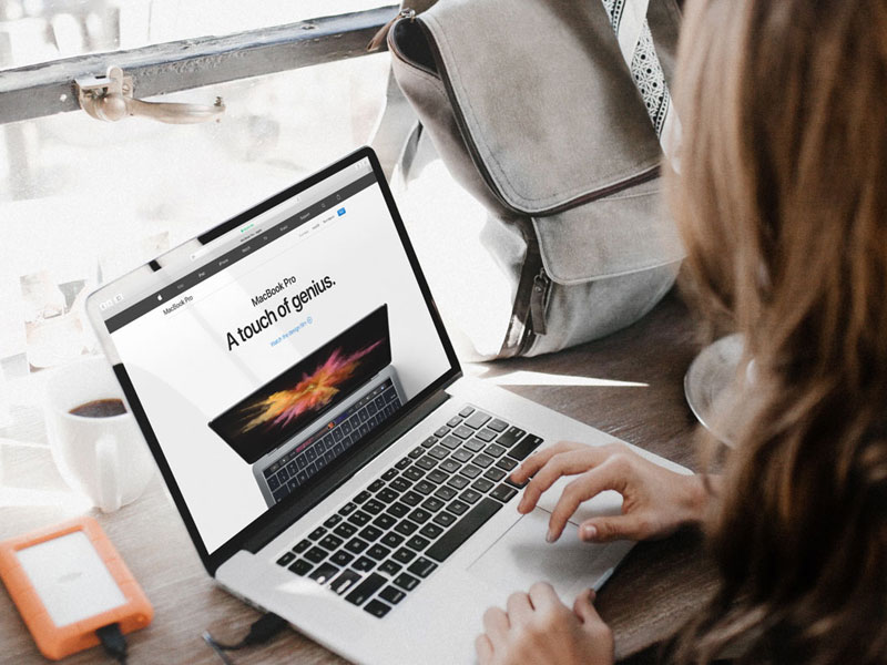 33+ Download Macbook Pro Screen Mockup&nbsp;Psd